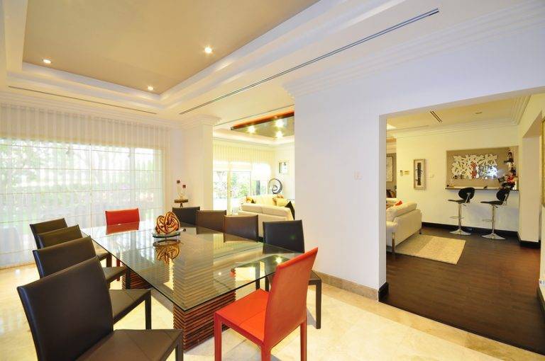 Smita Parikh’s Villa In Meadows – Simplicity In Design And Yet The Glamour Space